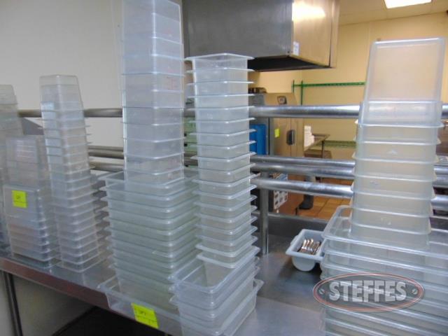 Plastic containers- various sizes_1.jpg